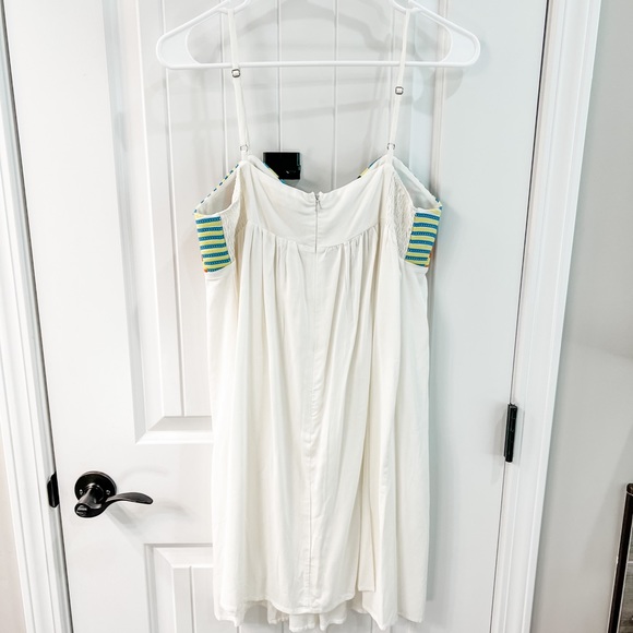 Love Stitch White Strappy Sundress Orange Blue Embroidered Chest Design Size Med - Picture 4 of 11